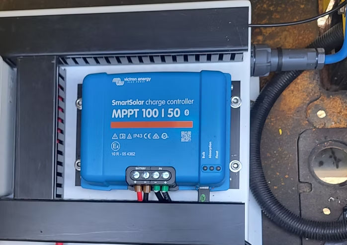 SmartSolar charge controller