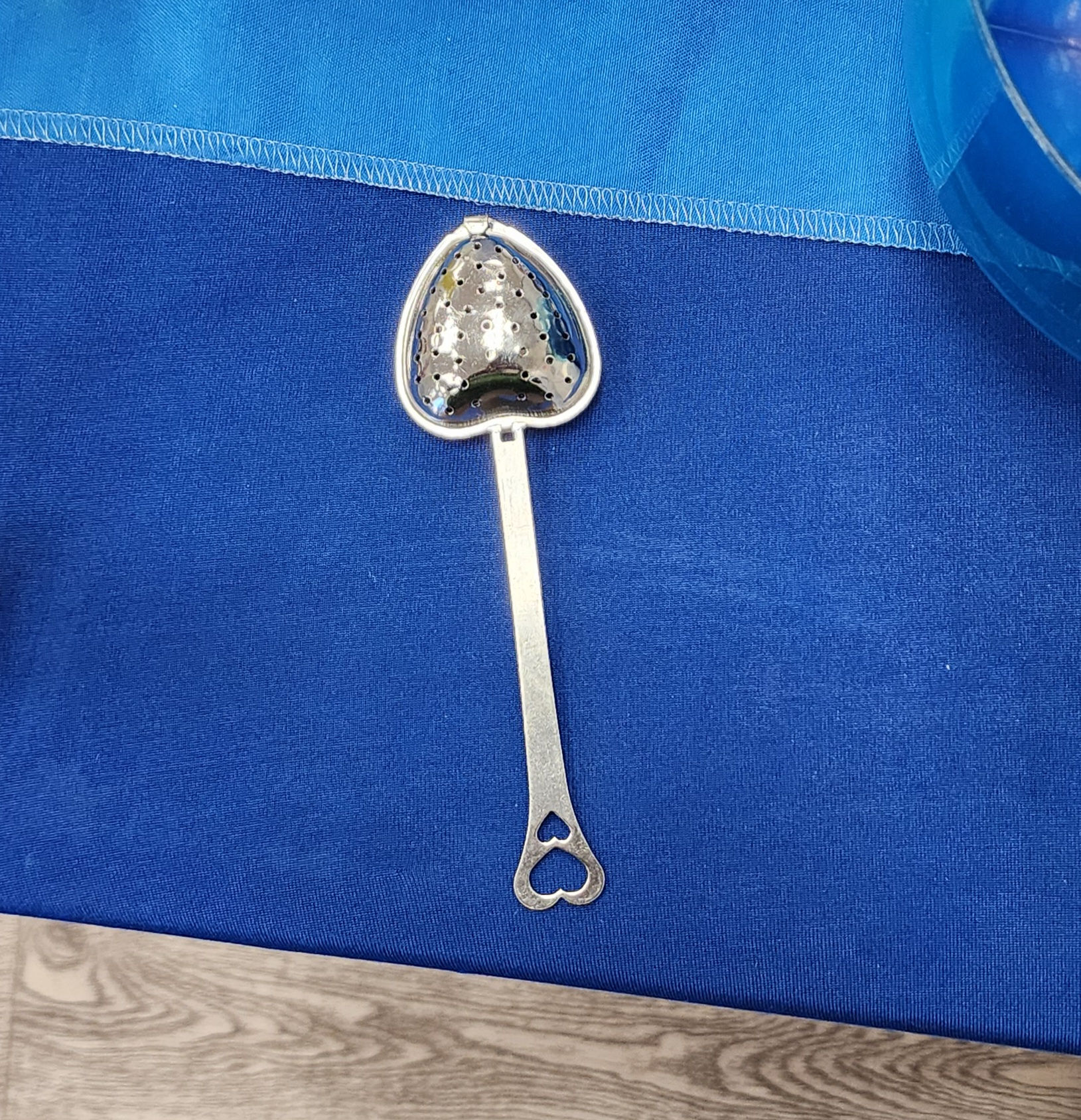 Heart tea infuser for loose tea