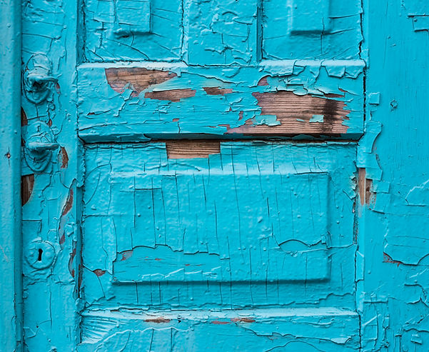vintage-wooden-door-2021-08-31-21-10-50-utc.jpg