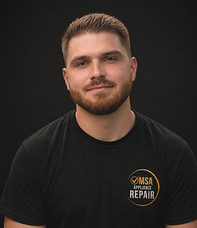 Professional Appliance Repair Technician providing residential and commercial refrigerator, washer, dryer, dishwasher, and appliance repair services throughout South Florida.