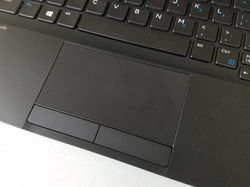 dell-latitude-7380-touchpad