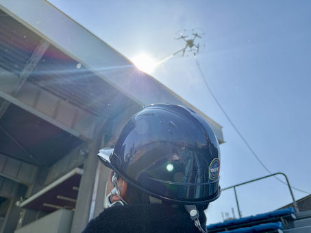 ドローン高圧洗浄とは？高所外壁洗浄の仕組み・メリット・導入方法・学び方を解説