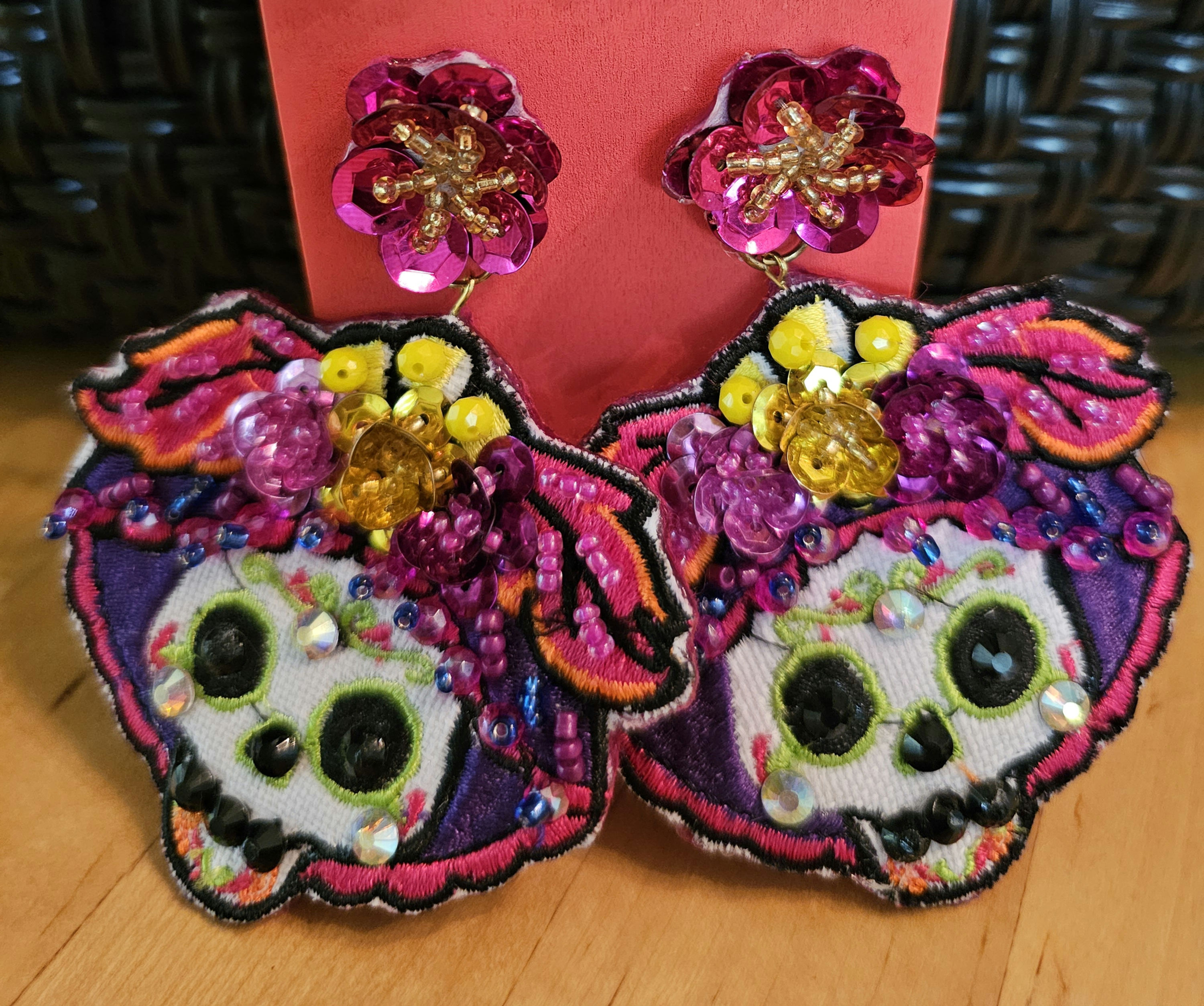 Big pink embroidery Catrina earrings 💗