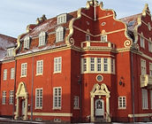 Hoersholm-Raadhus udført i arkitektonisk design.jpg