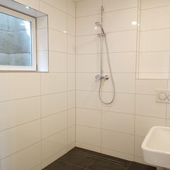 TreueHaende Ulm, Renovierung, Badsanierung, Sanierung, Trockenbau, Aluminium, Kunststoff, Holz - Fenster und Türen, Jalousien oder Rollladen, Handwerker in Ulm und Umgebung, Abriss, Rückbau, Abbruch oder Entkernung, Bodenleger, Fliesenleger, Plattenleger