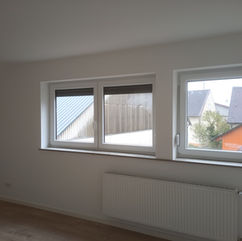 TreueHaende Ulm, Renovierung, Badsanierung, Sanierung, Trockenbau, Aluminium, Kunststoff, Holz - Fenster und Türen, Jalousien oder Rollladen, Handwerker in Ulm und Umgebung, Abriss, Rückbau, Abbruch oder Entkernung, Bodenleger, Fliesenleger, Plattenleger