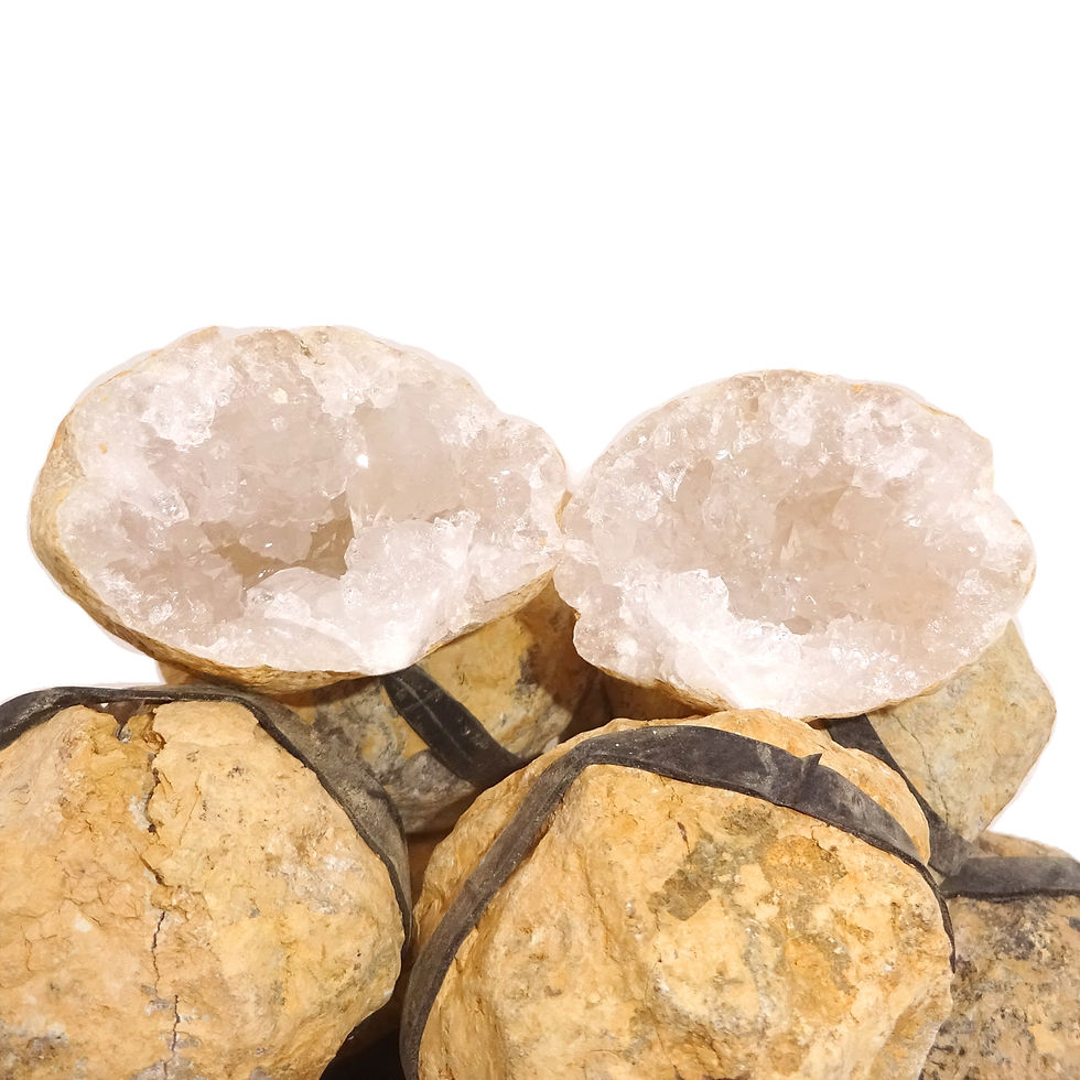 Mini géode de quartz blanc