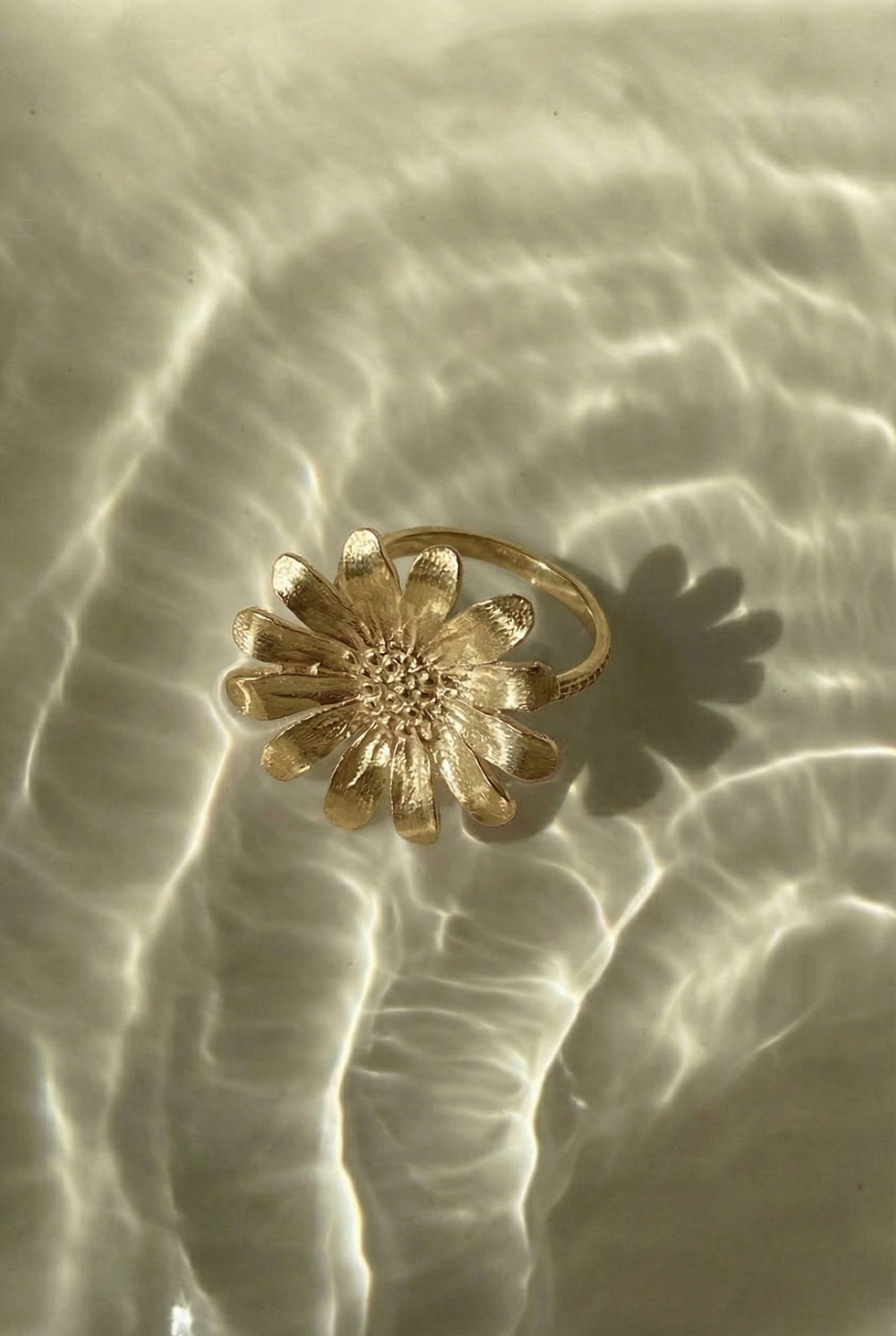תמונה ממוזערת: DAISY L ring sterling silver/ gold plated
