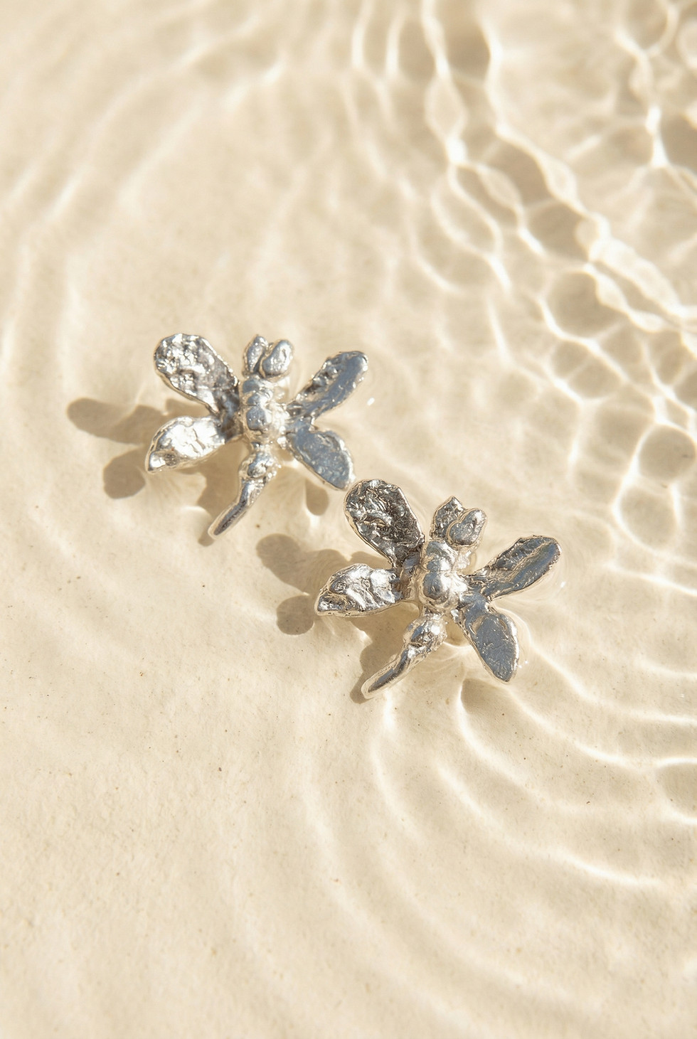 תמונה ממוזערת: DRAGONFLY earrings 14K gold
