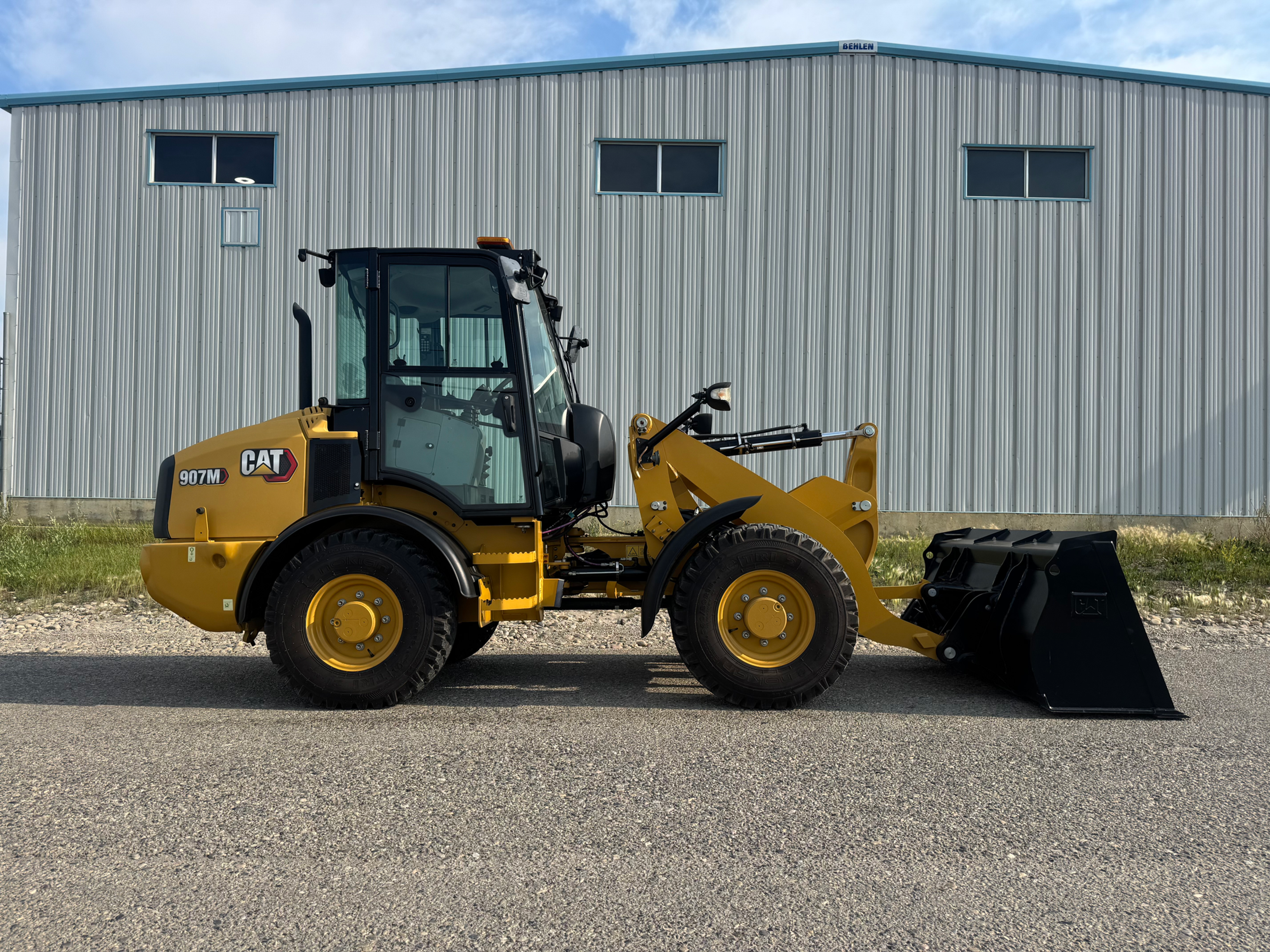 2022 Cat 907M Wheel Loader