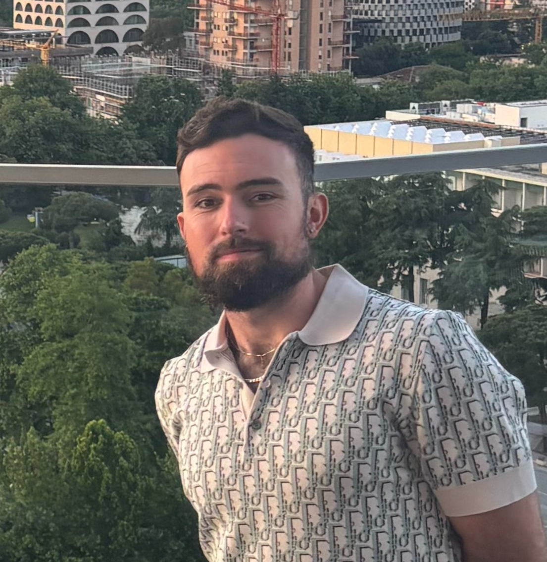 Writer: Aaron Kinnischtzke
