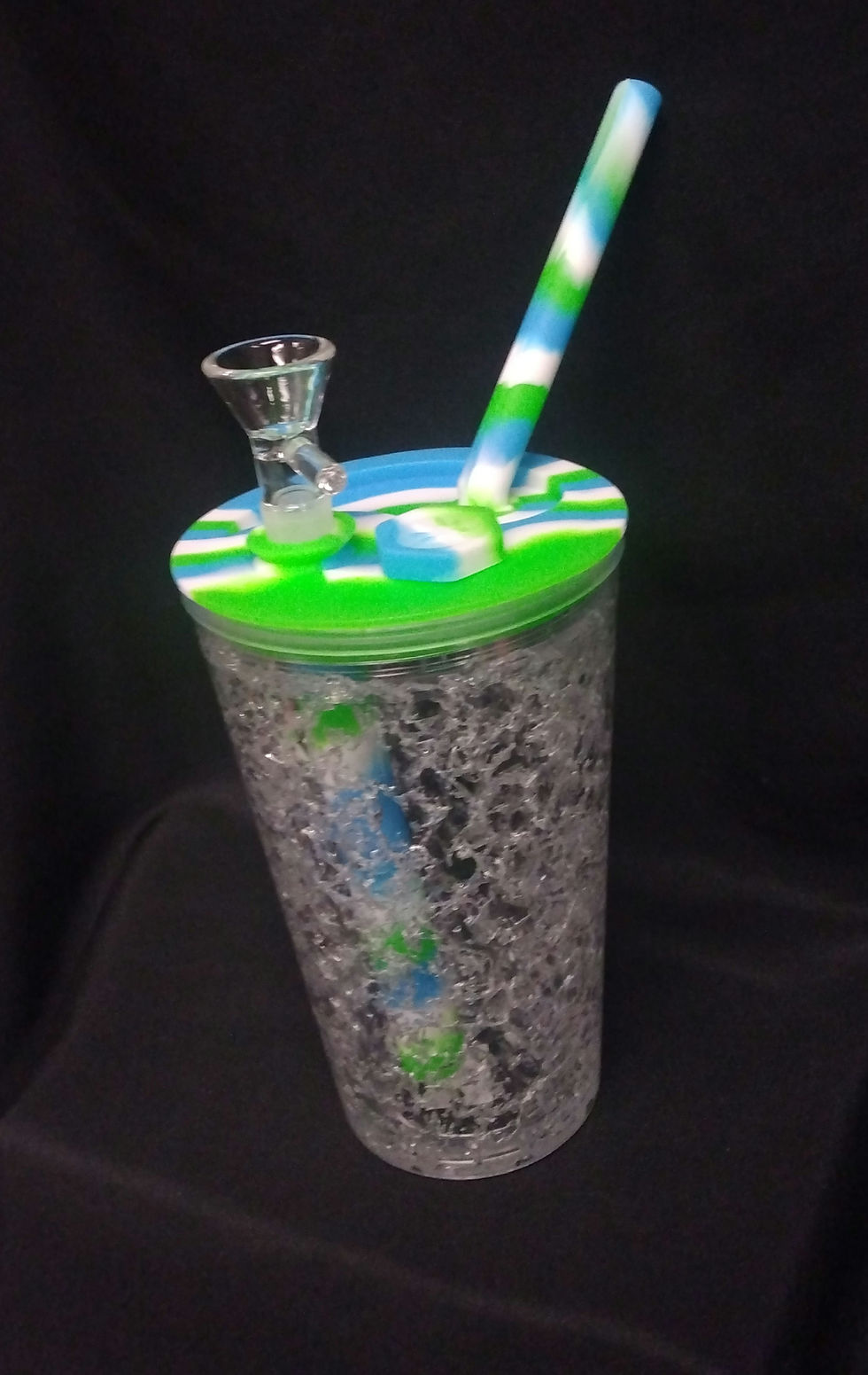6" Tumbler Bong Kiss Glass