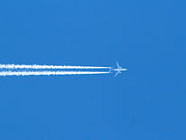 the contrail of air plane..jpg