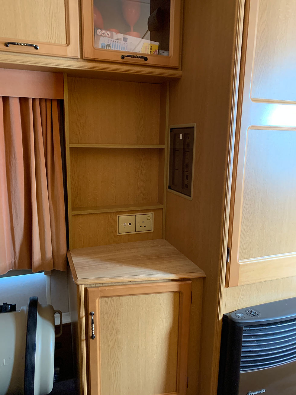 Thumbnail: ABI Horizon 420/2 two berth caravan 1999