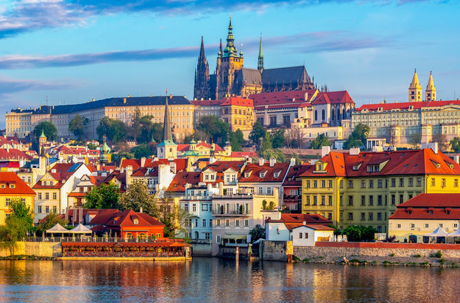 Explore Prague: A Blend of History, Culture, and Learning for Students