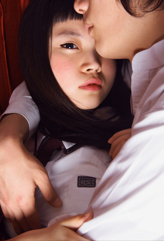 인효진_High School Lovers_Stiletto#08, 120×80cm, Digital c-print, 2007