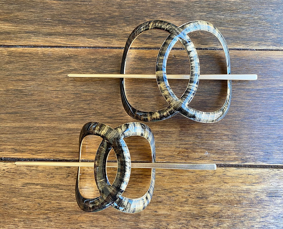 Thumbnail: Infinity Stick Barrettes Strike It Gold