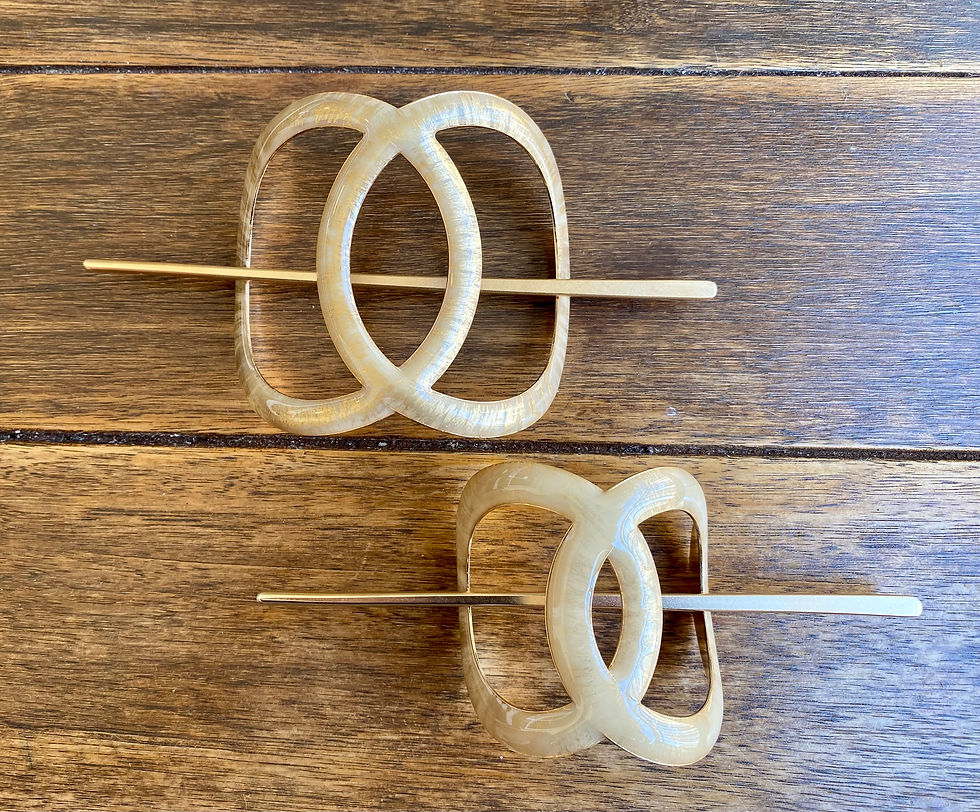 Thumbnail: Infinity Stick Barrettes Strike It Gold