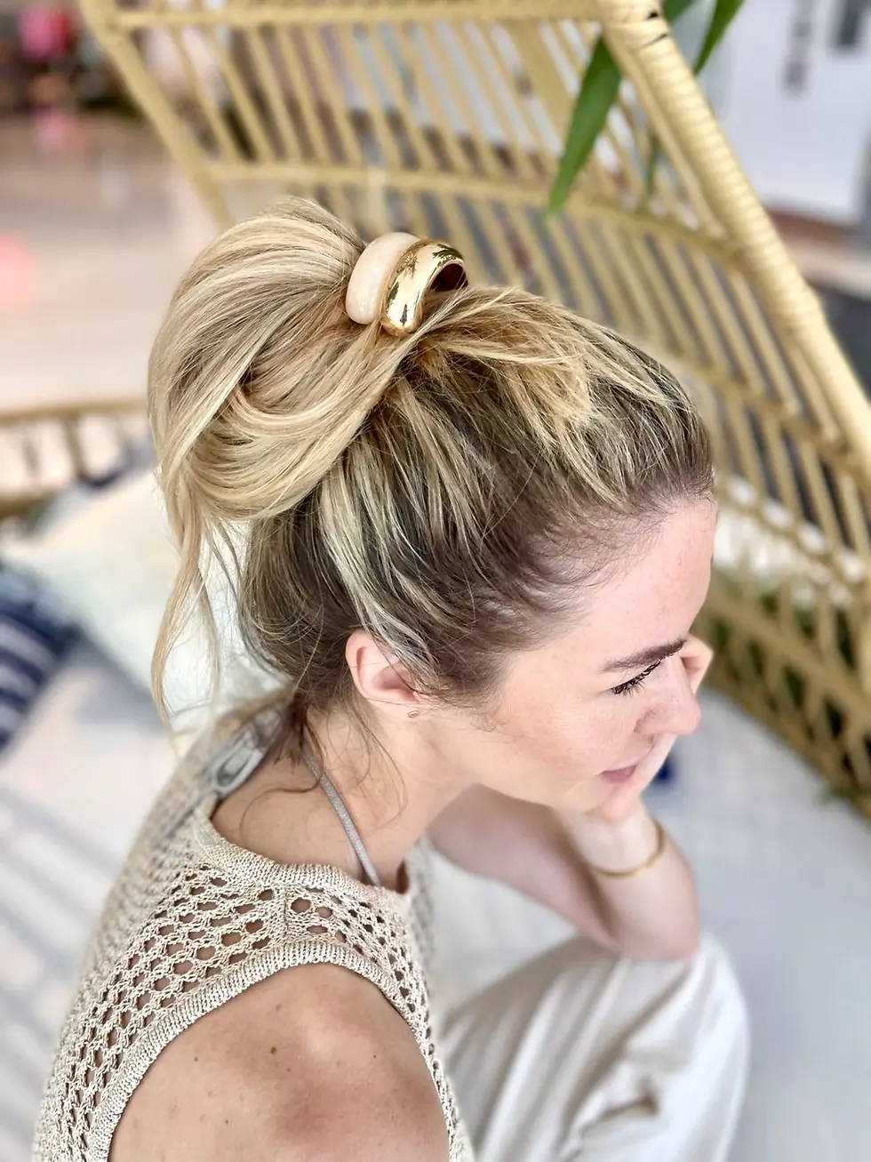 Thumbnail: Double Arch Ponyholder