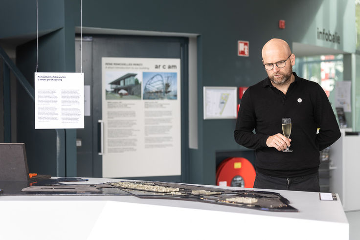 opening vloeibare bouwsteen