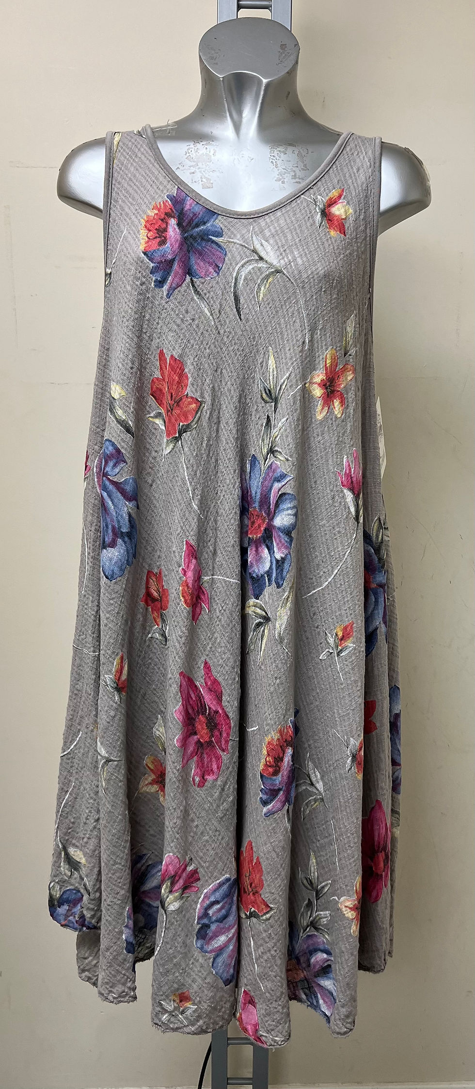 Thumbnail: Sleeveless Flower Print Dress