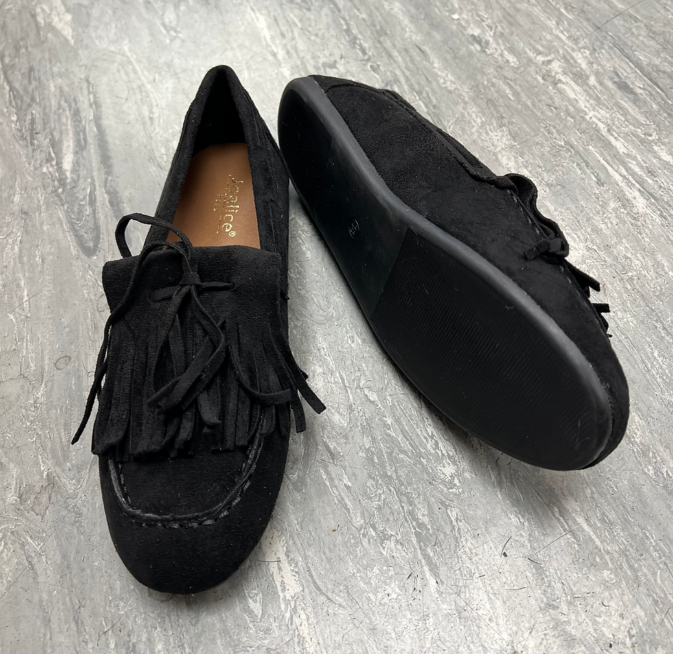 Thumbnail: Tassle Moccasin Shoe
