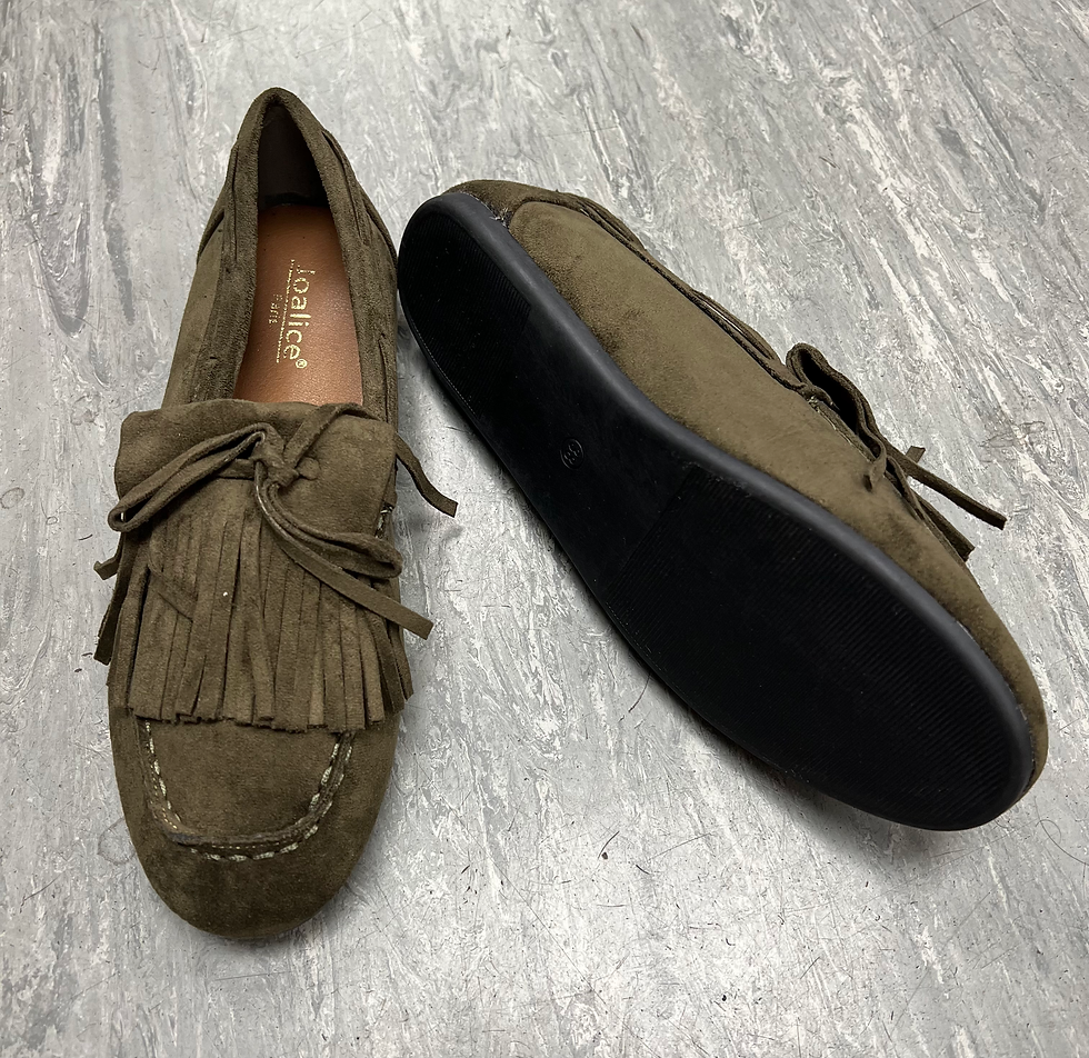 Thumbnail: Tassle Moccasin Shoe