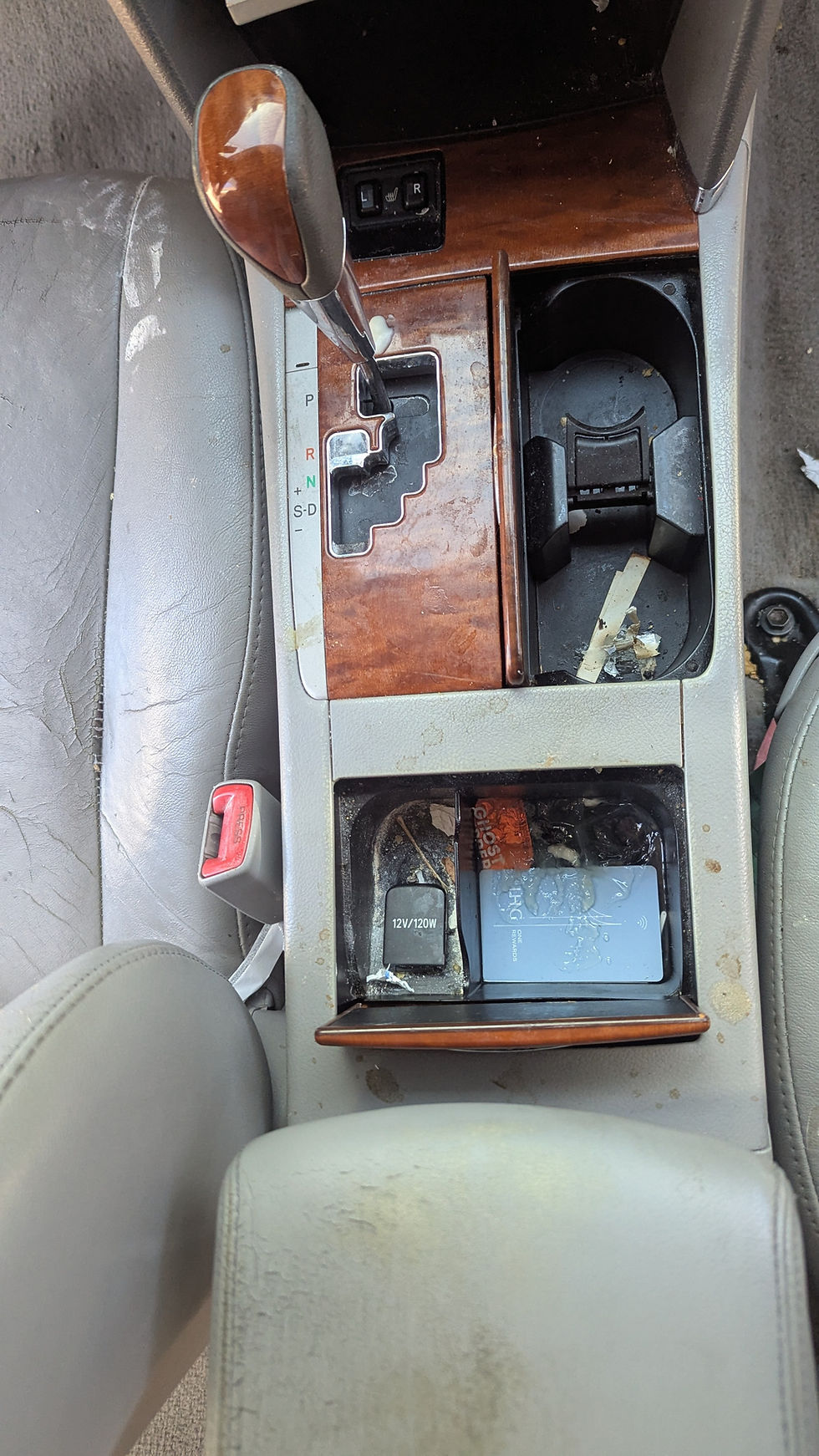 Complete Detail, Interior detail, auto detailing, stick cup holders, detailing near me, mobile detai