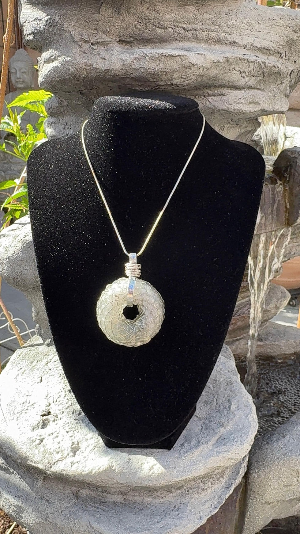 Thumbnail: Rose Quartz & Shungite Monatomic Torus Pendant — image 4