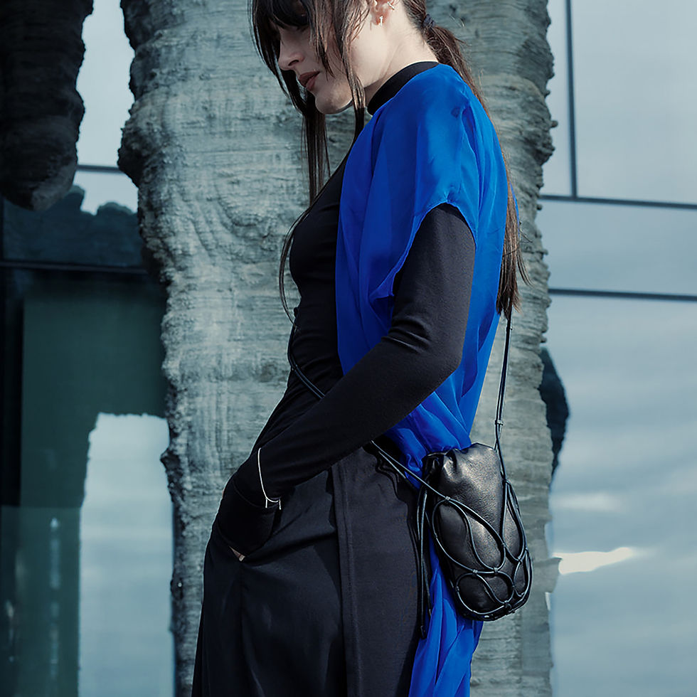 Miniatura: Crossbody kabelka SERPENTINE černá/černá