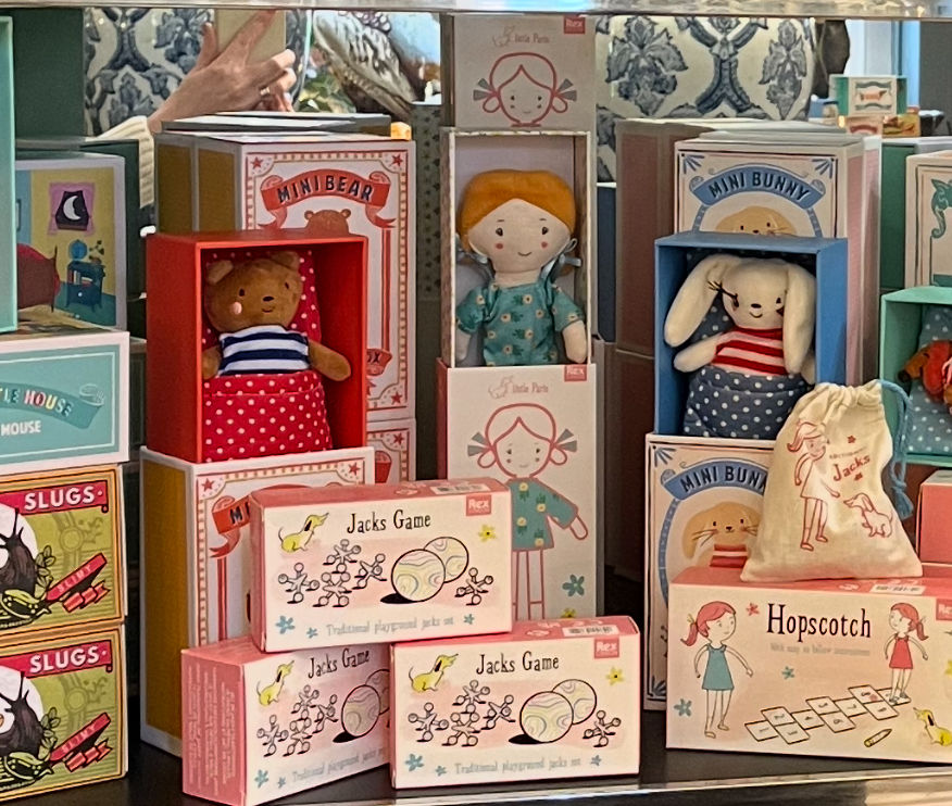 Thumbnail: Dolly In A Box