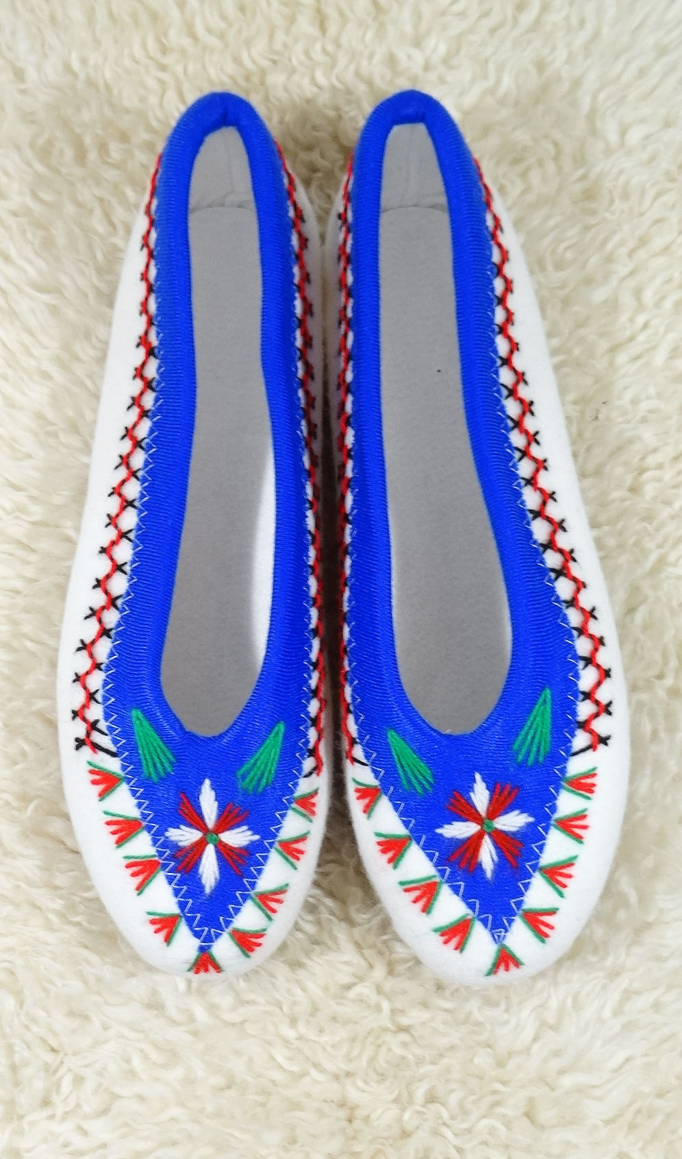 Fern Embroidered Slippers 23