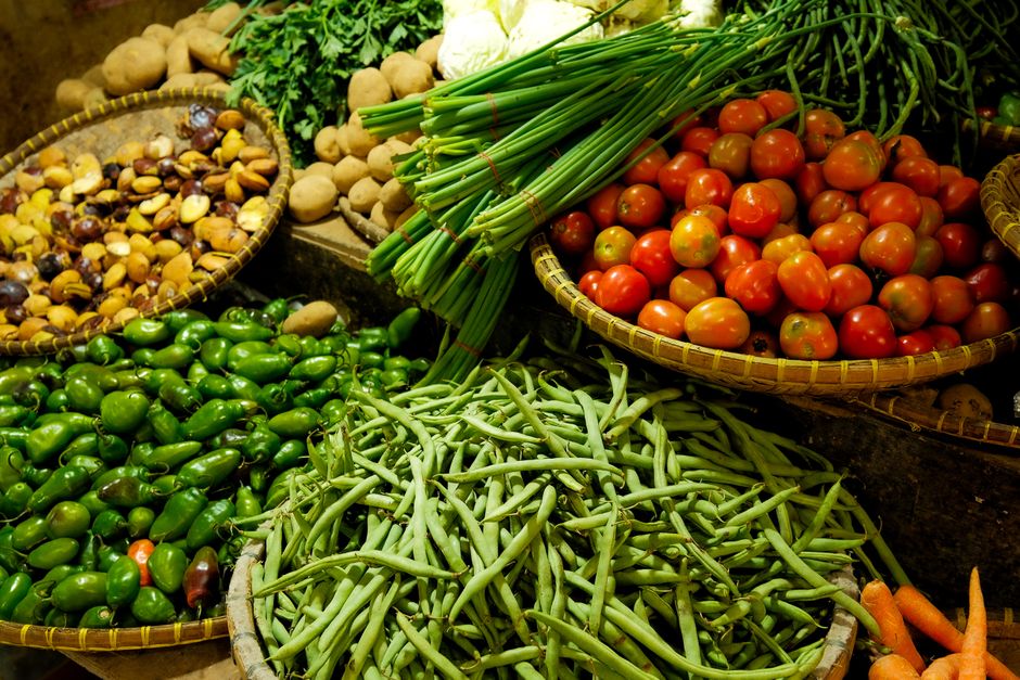 Menopause Nutrition for Women Over 40: Where to Start