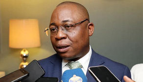 PRESIDENTE EXONERA PITTA GRÓZ E NOMEIA PEDRO MENDES DE CARVALHO COMO NOVO PGR