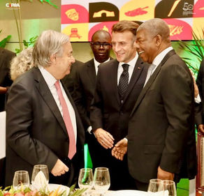 “GASTRONOMIA E RITMOS DE ANGOLA ENCANTAM LÍDERES NA CIMEIRA UA-UE EM LUANDA”