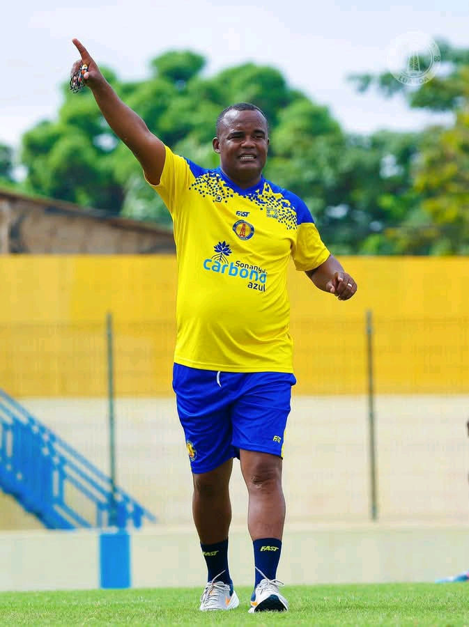 PETRO DE LUANDA ENTRA EM NOVA ERA: FRANC ARTIGA DESPEDE-SE E FLÁVIO AMADO ASSUME O COMANDO TÉCNICO