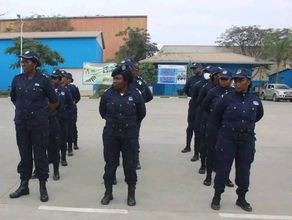 PRISÃO DISCIPLINAR NA POLÍCIA NACIONAL GERA DEBATE SOBRE CONSTITUCIONALIDADE E DIREITOS FAMILIARES
