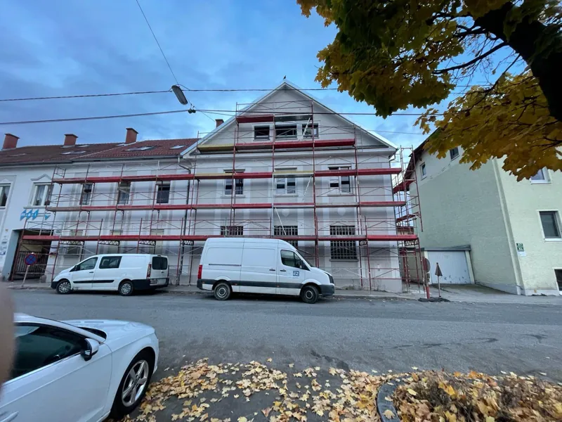 Fassadenarbeiten am Wohnhaus