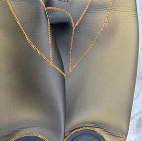 【鮎タイツの変色について】