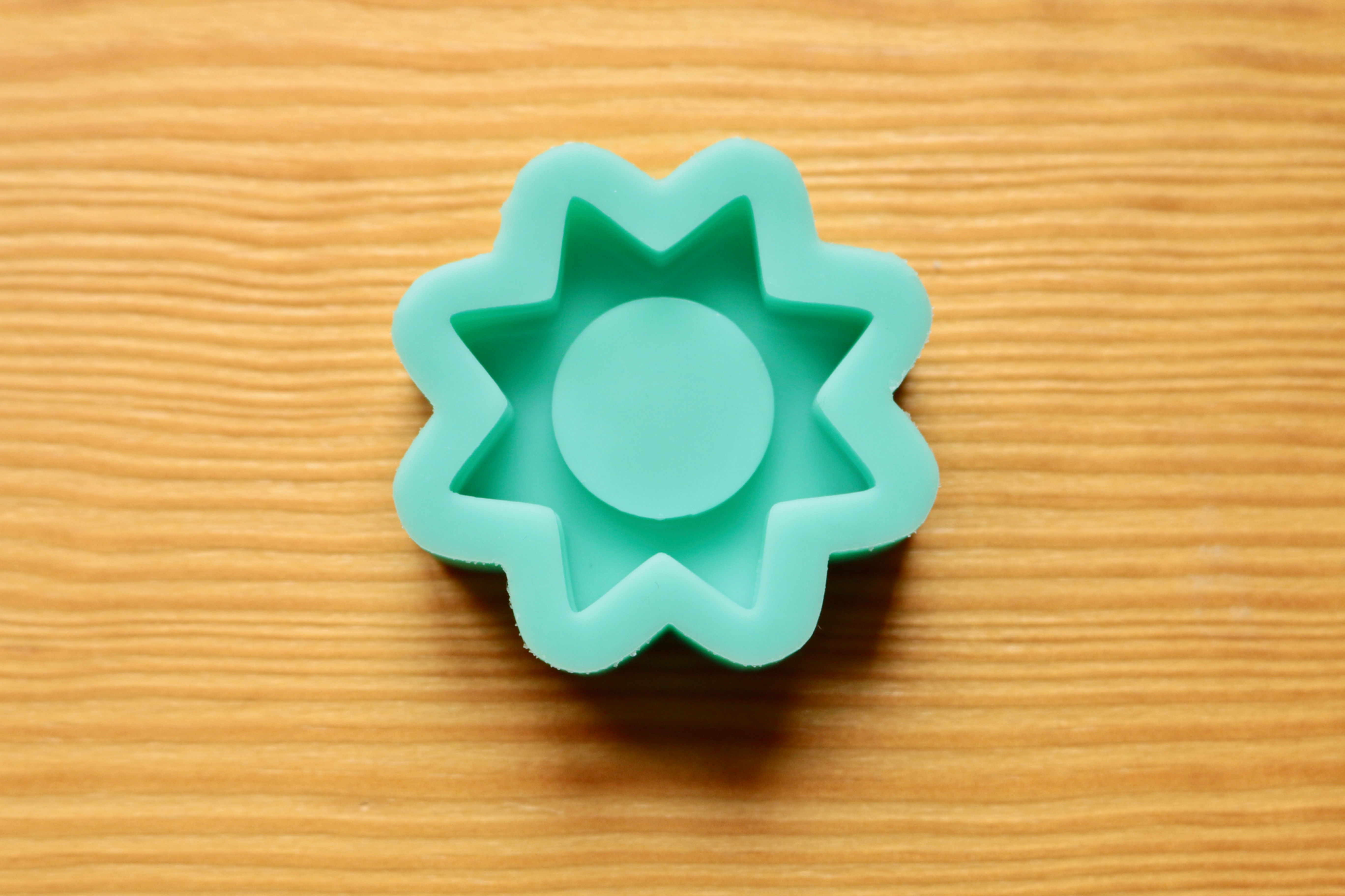 Sunshine (Backed Shaker) Silicone Mold