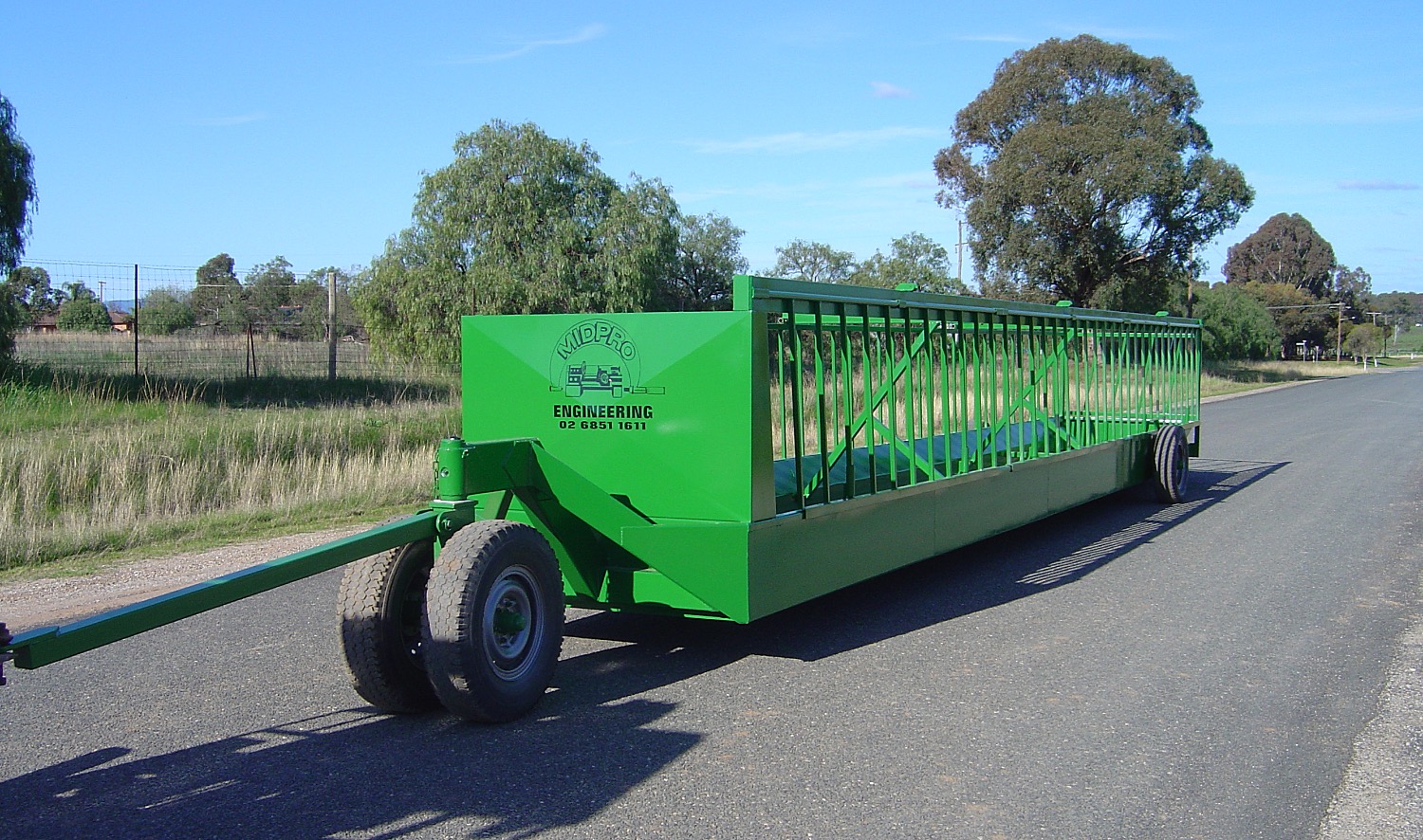 Mobile Cattle Feed Troughs midproengineering2