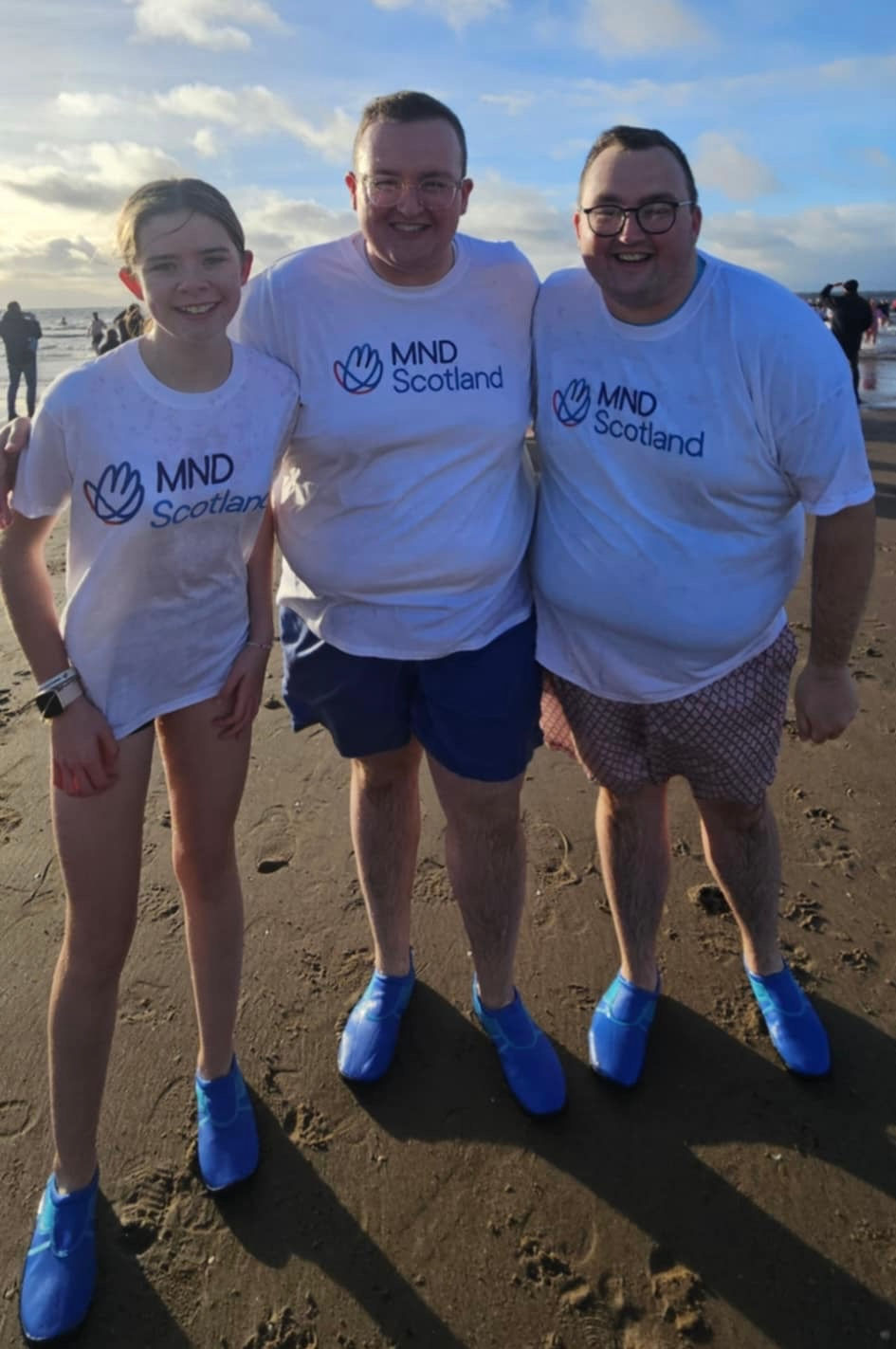 Three cousins raise £1,300 for families living with MND.