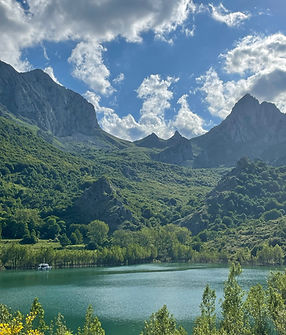 Valle de Salamón en primavera, Crémenes, León