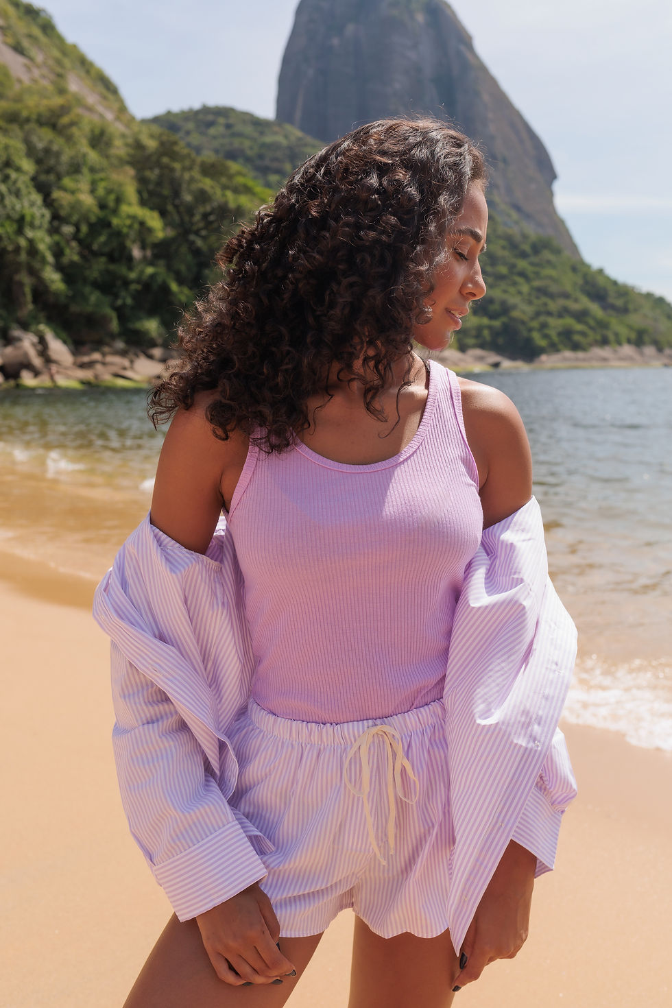 Miniatura: Regata lilás