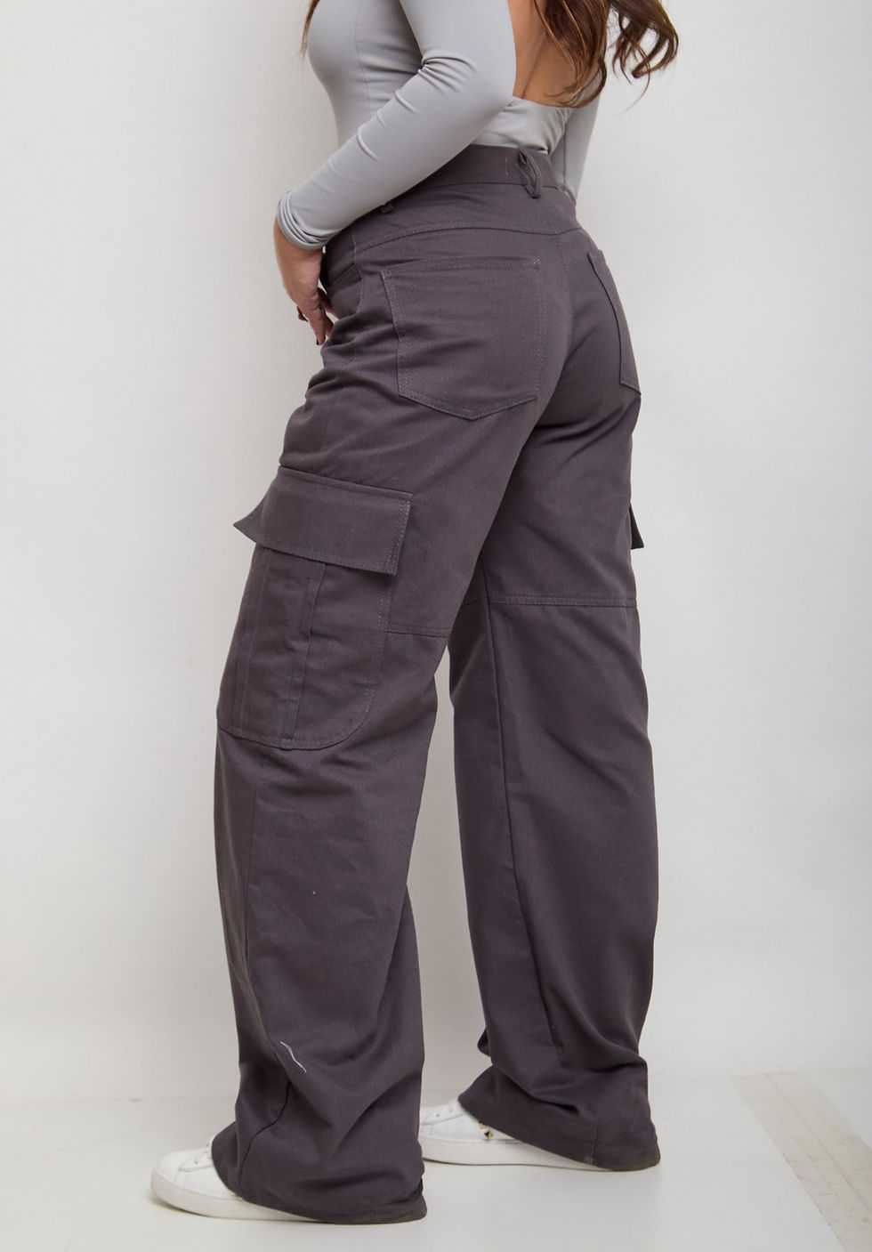 Miniatura: CARGO CINZA