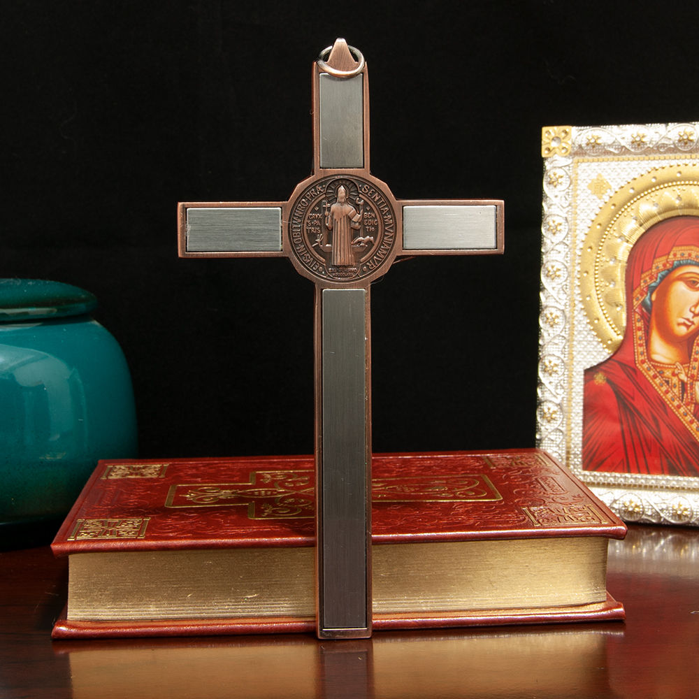 Cruz de Oração Manual em Liga Metálica com Crucifixo Cristão de Jesus