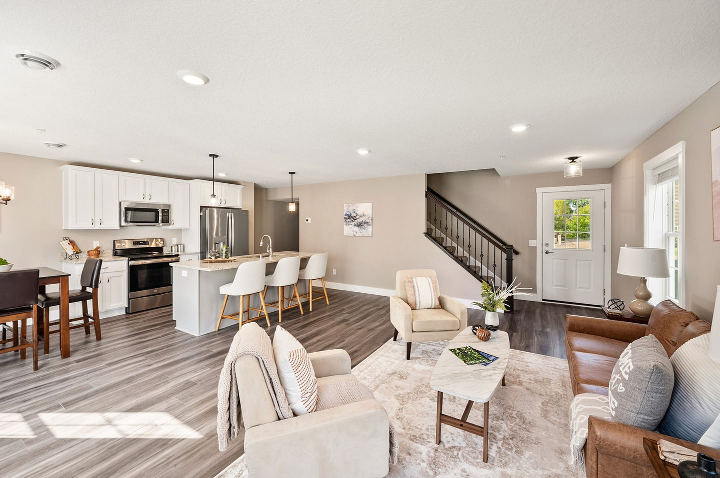 10_4647WyngateWay_2013_DownloadforMLS_2000x1333