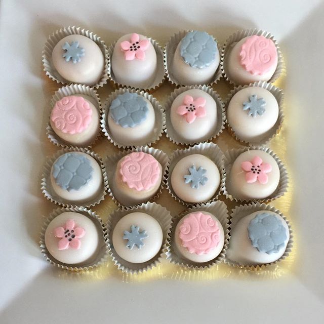 Rm Petit Cakes Rm Petit Cakes