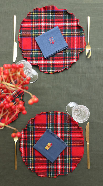 TARTAN ROSSO_Pano_edited.jpg