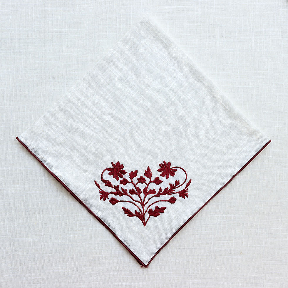 Thumbnail: Linen napkin embroidered with a botanical motif | FREGIO